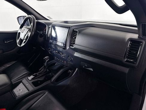Used 2022 Nissan Frontier PRO-4X w/ Pro-4X Premium Package image 25
