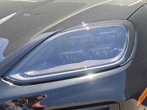 New 2026 Porsche Cayenne GTS AWD/4WD image 11