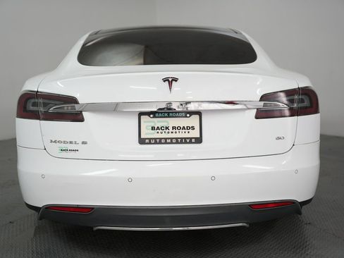 Used 2014 Tesla Model S 60 RWD image 8