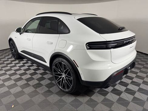 New 2025 Porsche Macan 4 Electric image 3