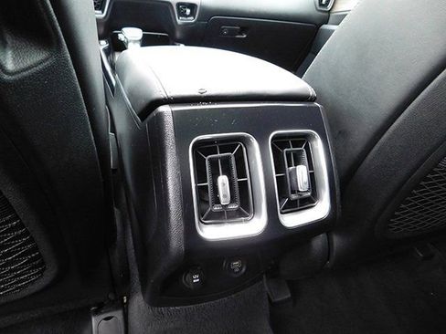 Used 2022 Kia Sorento S w/ Panoramic Sunroof Package image 13