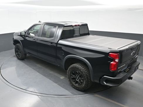 Used 2023 Chevrolet Silverado 1500 ZR2 w/ Technology Package image 19