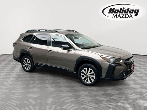 Used 2023 Subaru Outback Premium w/ Popular Package #1 AWD/4WD image 1