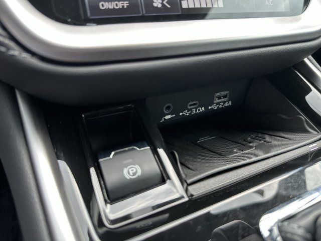 Certified 2025 Subaru Legacy Limited AWD/4WD image 21