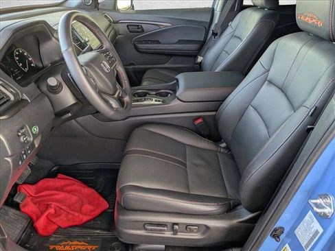 Certified 2025 Honda Ridgeline TrailSport image 16