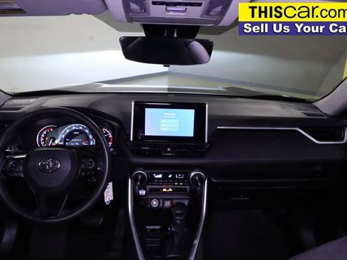 Used 2023 Toyota RAV4 LE FWD image 16