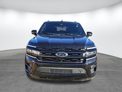 Certified 2023 Ford Expedition Limited image 2