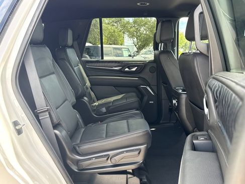 Used 2022 GMC Yukon Denali RWD image 27