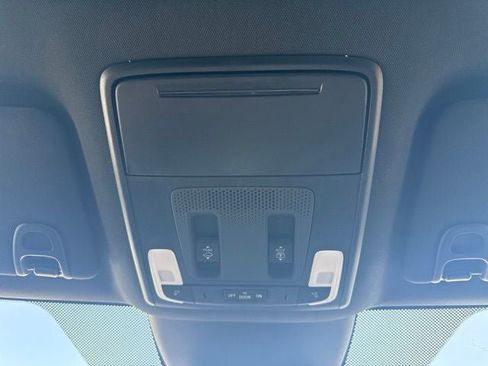 Used 2024 Honda Pilot TrailSport image 31