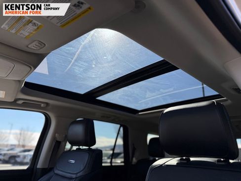 Used 2025 Ford Expedition Platinum image 38