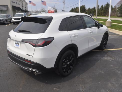 Certified 2024 Honda HR-V Sport image 7