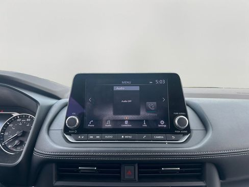 Used 2023 Nissan Rogue SV image 15