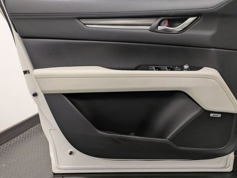 Used 2023 MAZDA CX-5 AWD 2.5 S w/ Premium Package image 9