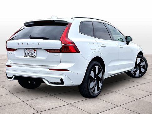 Used 2024 Volvo XC60 T8 Plus w/ Protection Package Premier AWD/4WD image 16