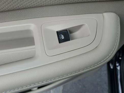 New 2026 Volkswagen Atlas SEL Premium R-Line image 15