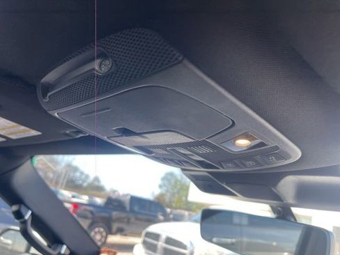 Used 2024 Lincoln Navigator Reserve image 19