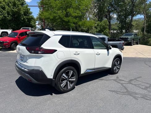 Used 2023 Nissan Rogue SL w/ SL Premium Package AWD/4WD image 3