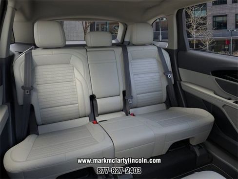 New 2026 Lincoln Nautilus Reserve image 11