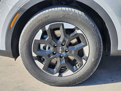 New 2026 Kia Sorento S FWD image 7
