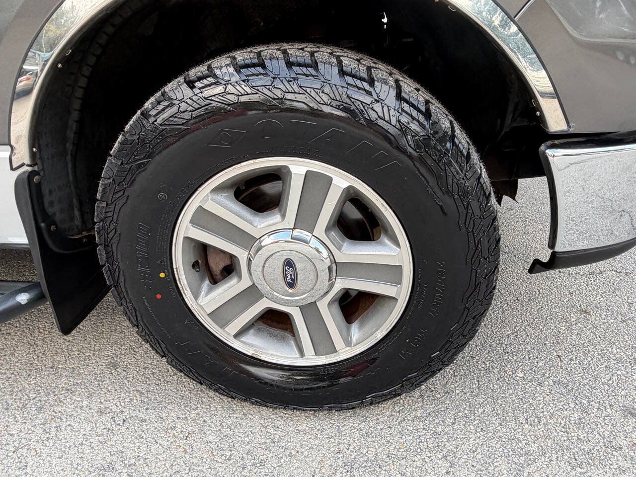 Used 2005 Ford F150 XLT RWD image 12
