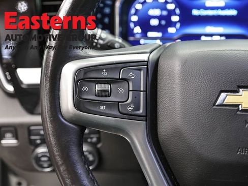 Used 2022 Chevrolet Silverado 1500 LT AWD/4WD image 15