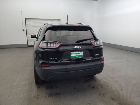 Used 2019 Jeep Cherokee Latitude Plus w/ Comfort/Convenience Group image 6