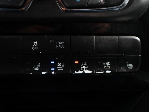 Used 2018 RAM 1500 Sport w/ Hydro Blue Sport Package image 35