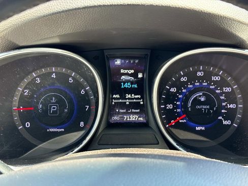 Used 2014 Hyundai Santa Fe Sport w/ Technology Package 04 AWD/4WD image 16