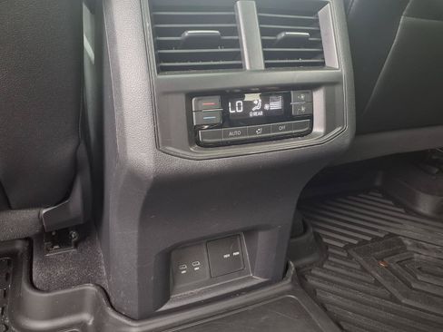 Used 2021 Volkswagen Atlas SEL AWD/4WD image 23