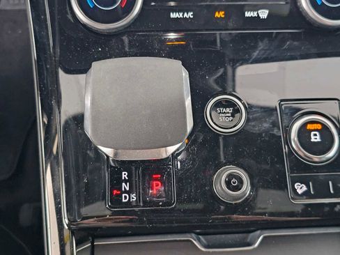 Used 2023 Land Rover Range Rover Sport SE AWD/4WD image 30