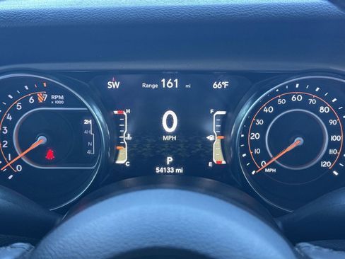 Used 2022 Jeep Gladiator Sport image 21