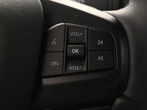 Used 2025 Ford Mustang Mach-E Premium AWD/4WD image 19