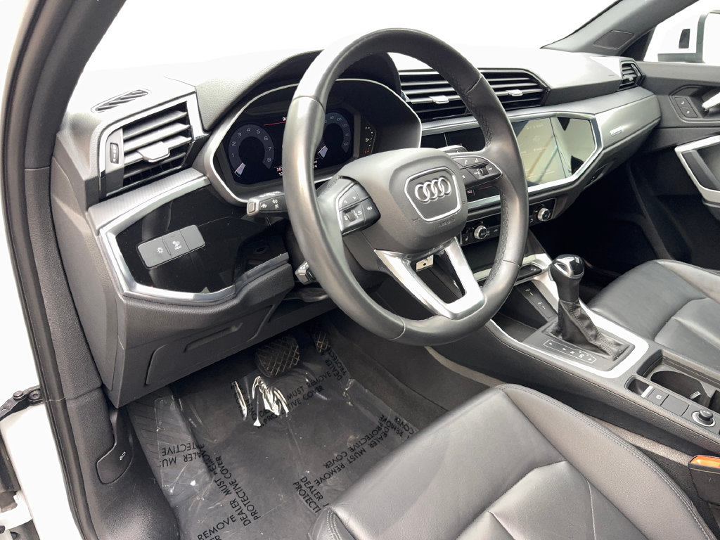 Used 2025 Audi Q3 2.0T Premium AWD/4WD image 53