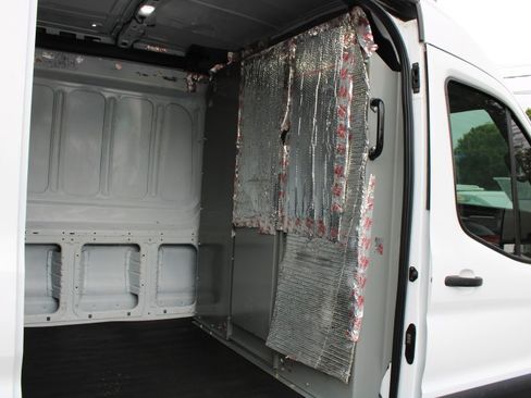 Used 2020 Ford Transit 150 Medium Roof image 16