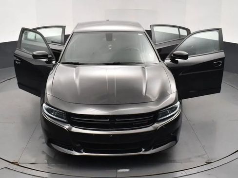 Used 2022 Dodge Charger SXT image 10