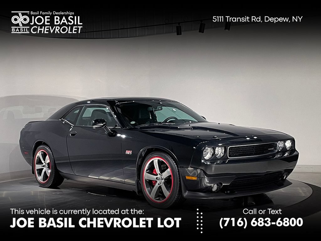 Used 2013 Dodge Challenger SRT8 w/ Harman Kardon Audio Group RWD image 1