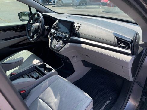 Used 2022 Honda Odyssey Elite image 19