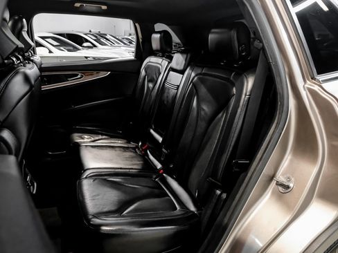 Used 2019 Lincoln Nautilus Reserve image 53