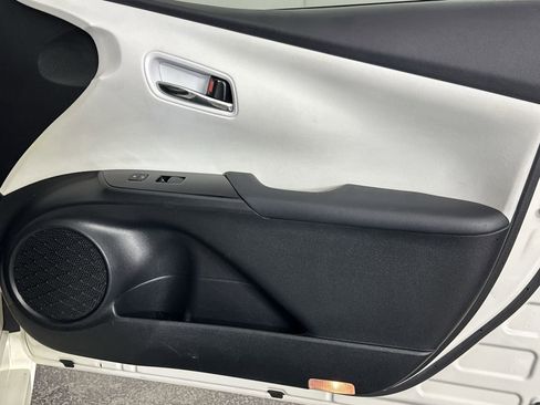 Used 2019 Toyota Prius Limited image 37