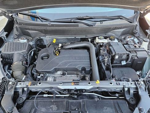 Used 2024 GMC Terrain SLE image 22