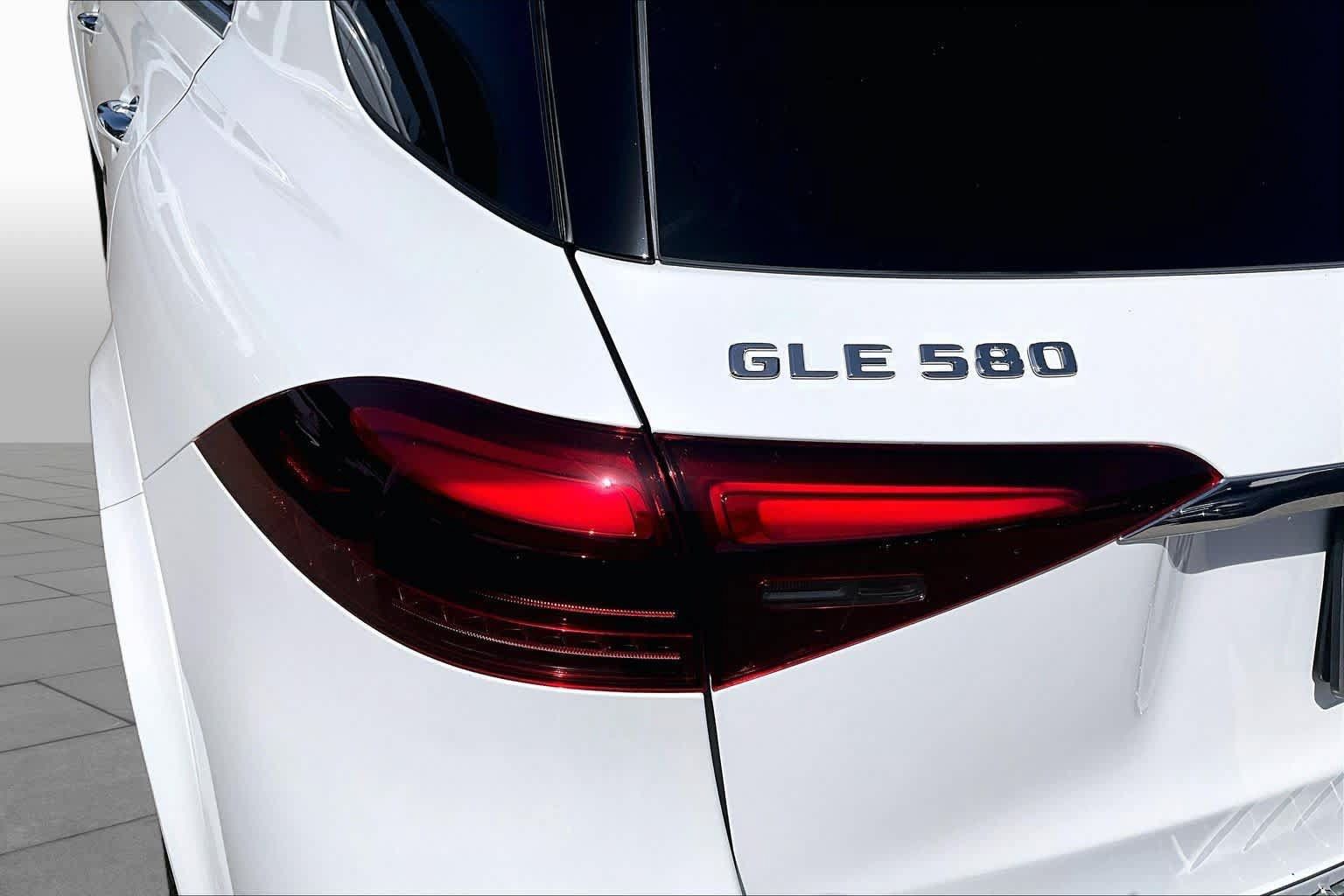 Used 2026 Mercedes-Benz GLE 580 4MATIC image 29