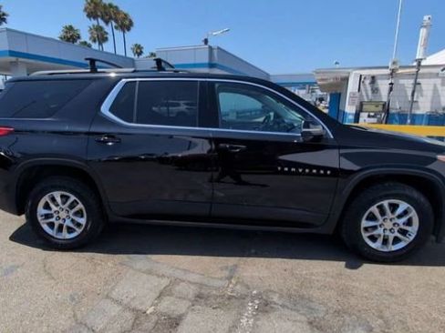 Certified 2021 Chevrolet Traverse LT FWD image 9