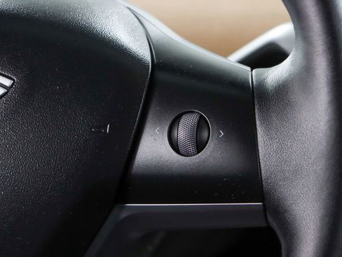 Used 2022 Tesla Model 3 Performance image 14