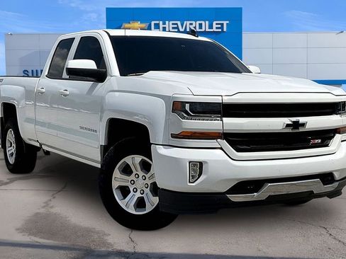 Used 2017 Chevrolet Silverado 1500 LT w/ All Star Edition AWD/4WD image 10