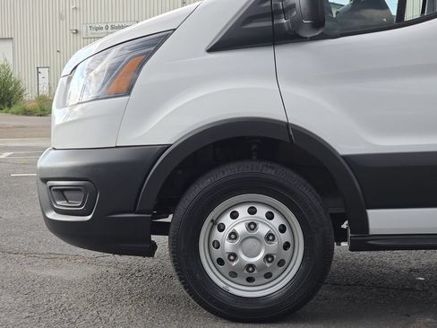 Used 2023 Ford Transit 250 Medium Roof AWD image 43