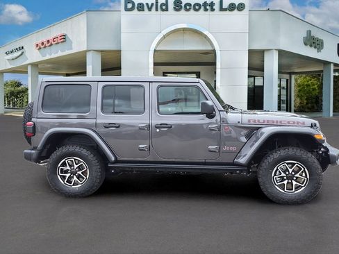 New 2026 Jeep Wrangler Unlimited Rubicon w/ Safety Group image 4