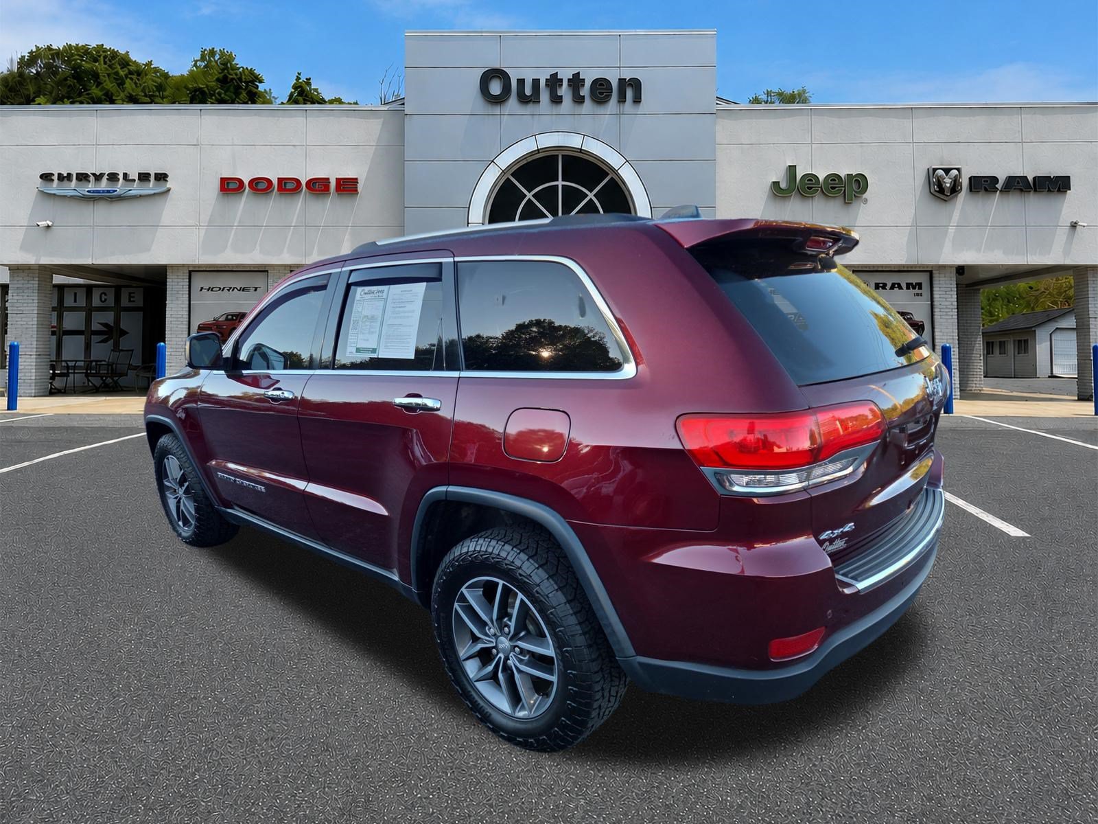 Certified 2017 Jeep Grand Cherokee Limited AWD/4WD image 6