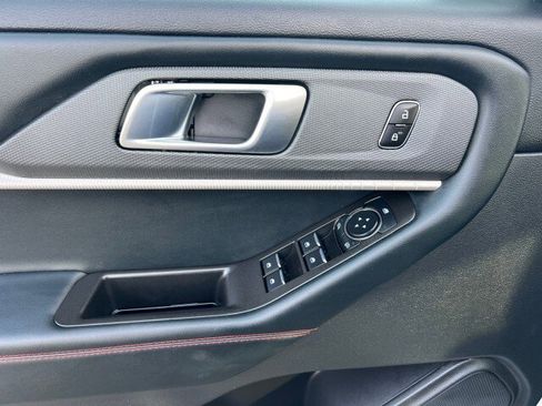 Certified 2025 Ford Explorer ST-Line w/ ST-Line Street Pack image 11