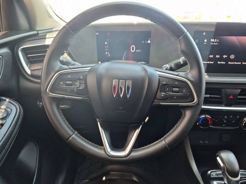 Used 2024 Buick Encore GX Preferred FWD image 19