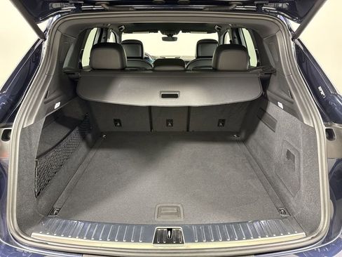 Certified 2025 Porsche Cayenne image 21